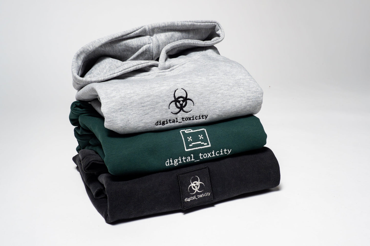 Serving up comfort in three bold flavors Pine Green, Heathered Gray, and Charcoal Acid-Wash these hoodies bring just the right mix of edge, chill, and cheese. A little street, a little snug, and all kinds of grater.